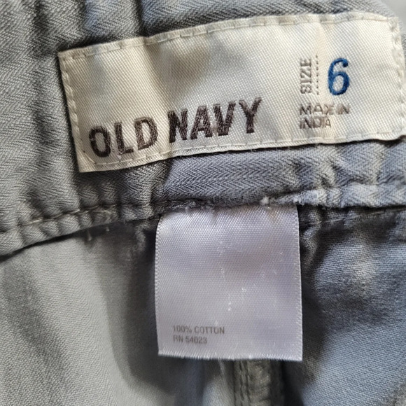 Old Navy Gray Cargo Cropped Capri Pants Size Women's 6 - Picture 9 of 9